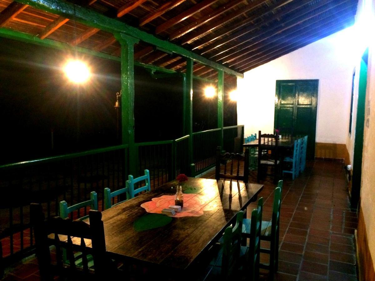 La Hacienda Hostel ซานกิล ภายนอก รูปภาพ