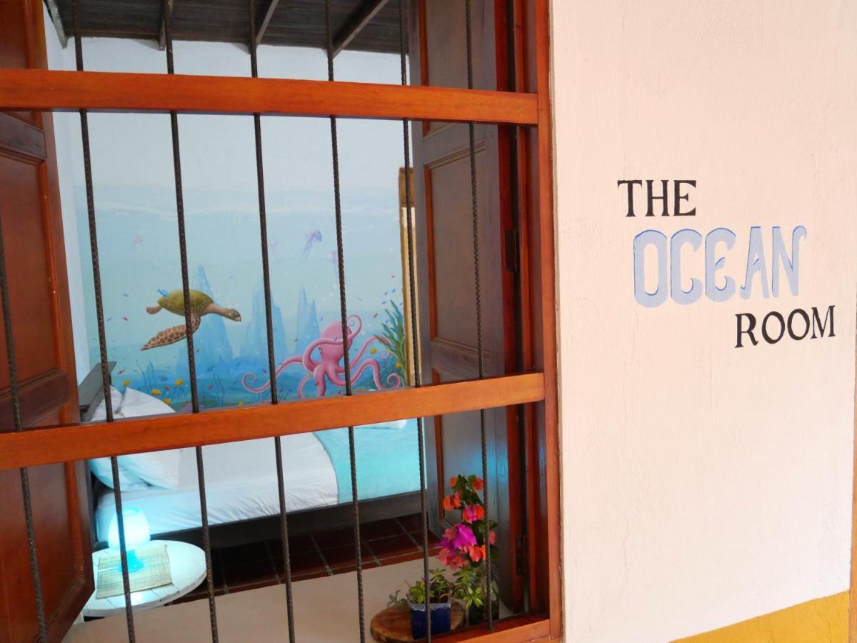 La Hacienda Hostel ซานกิล ภายนอก รูปภาพ