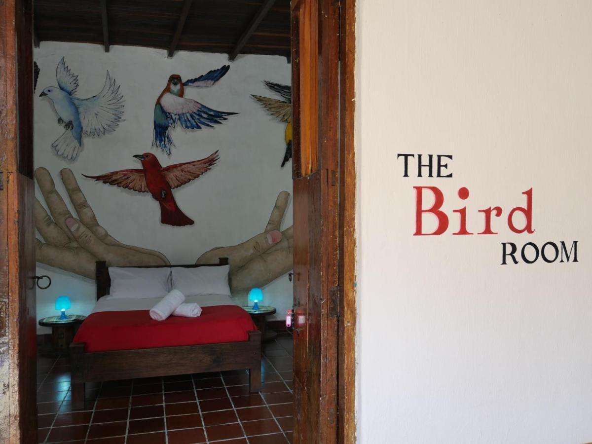 La Hacienda Hostel ซานกิล ภายนอก รูปภาพ