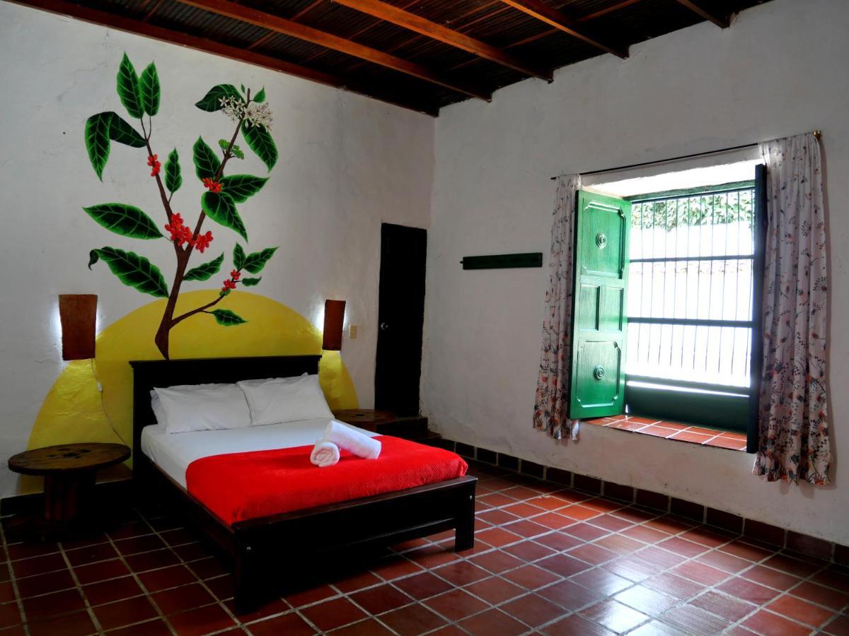 La Hacienda Hostel ซานกิล ภายนอก รูปภาพ