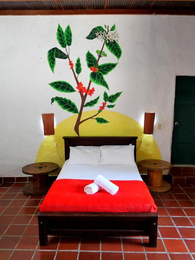 La Hacienda Hostel ซานกิล ภายนอก รูปภาพ
