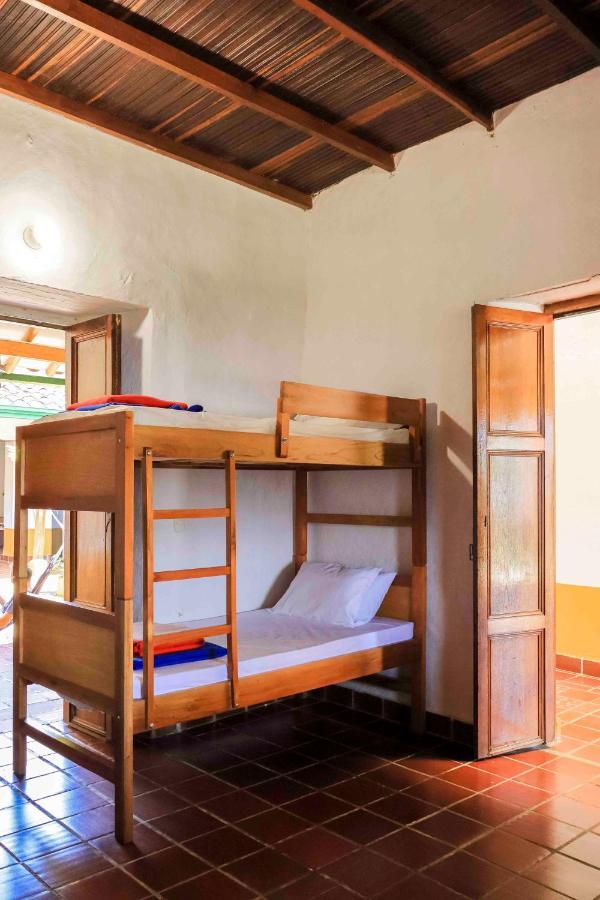 La Hacienda Hostel ซานกิล ภายนอก รูปภาพ